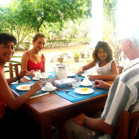 Le Grand Meaulnes Hotel Habarana Bagian luar foto